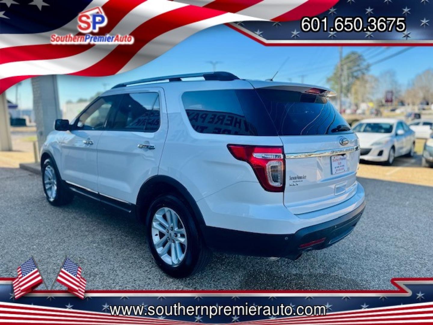 2014 WHITE FORD EXPLORER XLT (1FM5K7D80EG) , located at 922 W. Beacon St., Philadelphia, MS, 39350, (601) 650-3675, 32.770447, -89.127151 - Photo#3